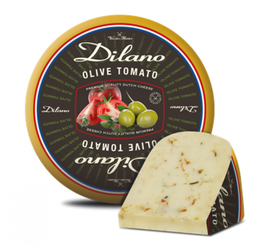 Ser Dilano z oliwkami i pomidorami